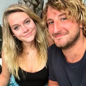 Meet your Posher, Laurel